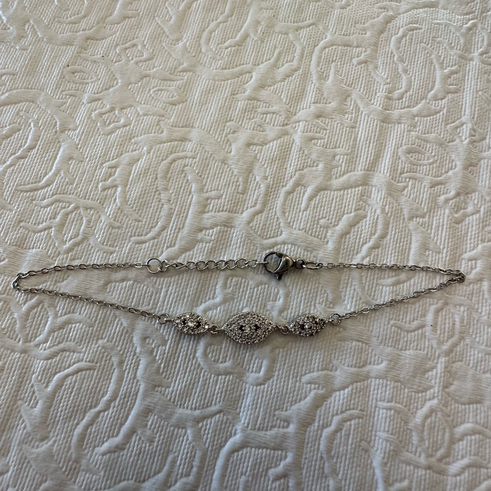 Evil Eye Bracelet - Picture 7 of 8